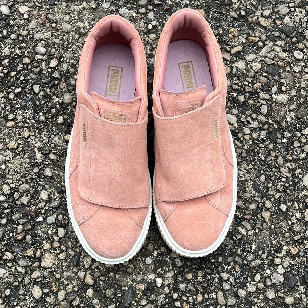 PUMA ! Suede- Platform Strap